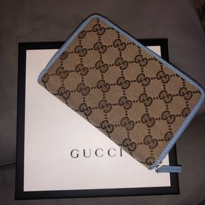 Gucci wallet